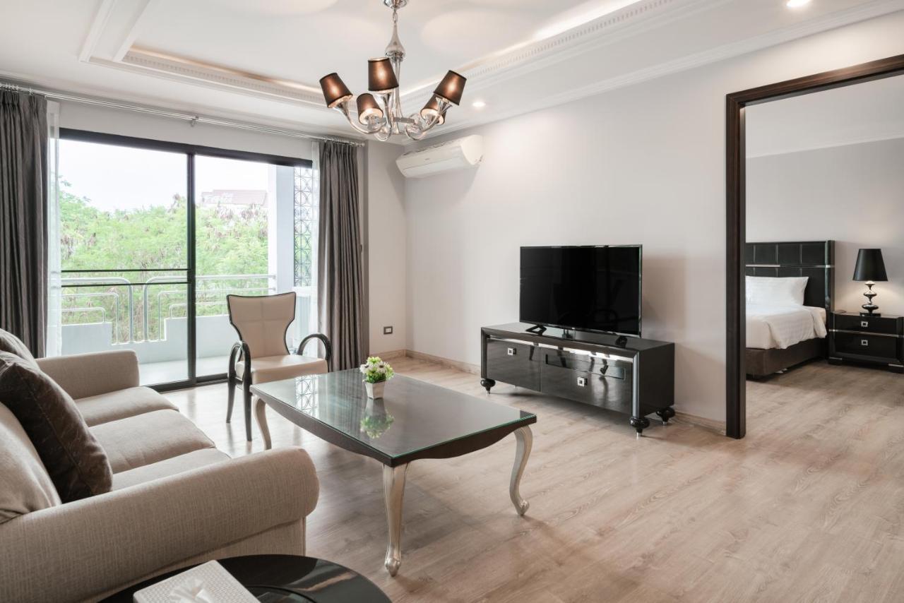 Sirin Exclusive Hotel And Residence Pattaya Exteriör bild