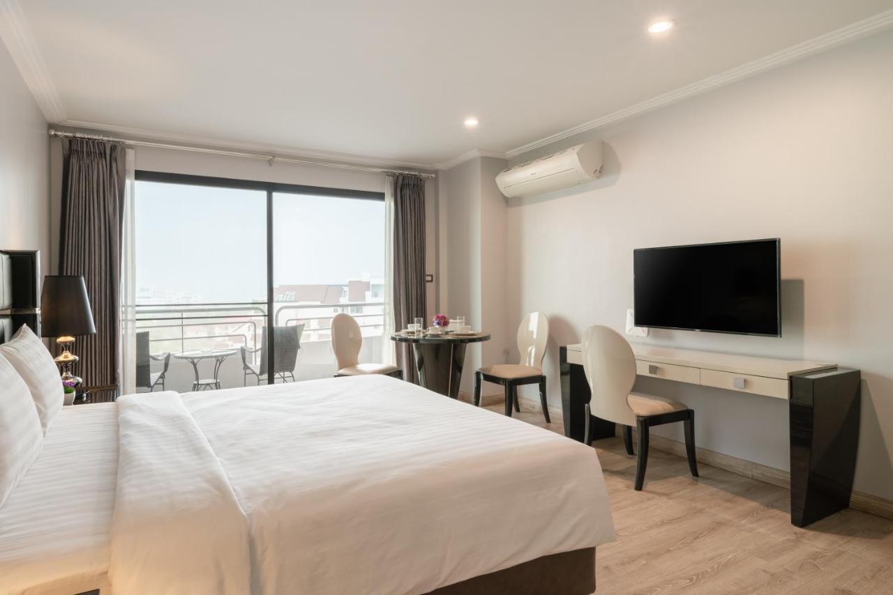 Sirin Exclusive Hotel And Residence Pattaya Exteriör bild