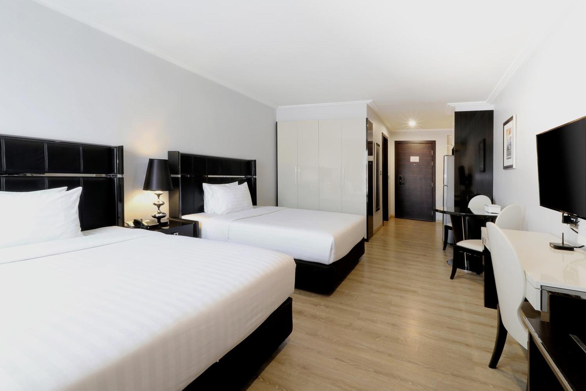 Sirin Exclusive Hotel And Residence Pattaya Exteriör bild