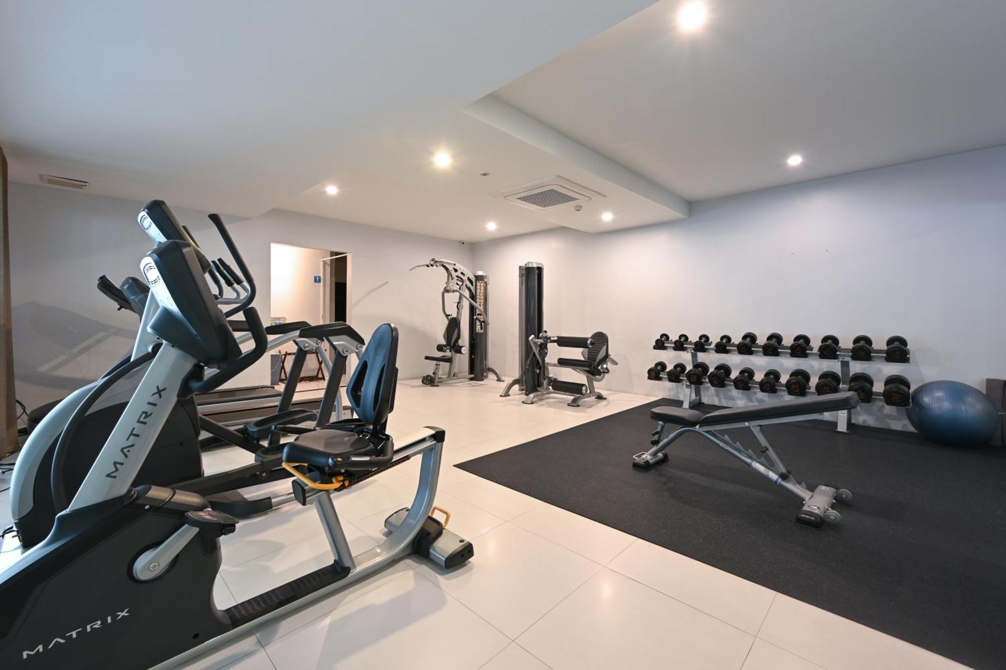 Sirin Exclusive Hotel And Residence Pattaya Exteriör bild