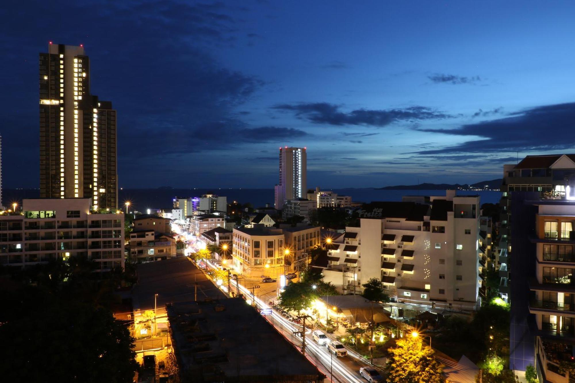 Sirin Exclusive Hotel And Residence Pattaya Exteriör bild